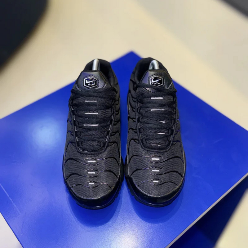 NK Air Max Tn Black