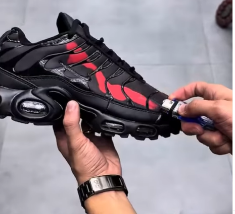 NK Air Max Tn Shox